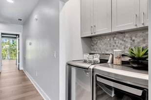 428 W Swoope Ave in Winter Park, FL - Building Photo