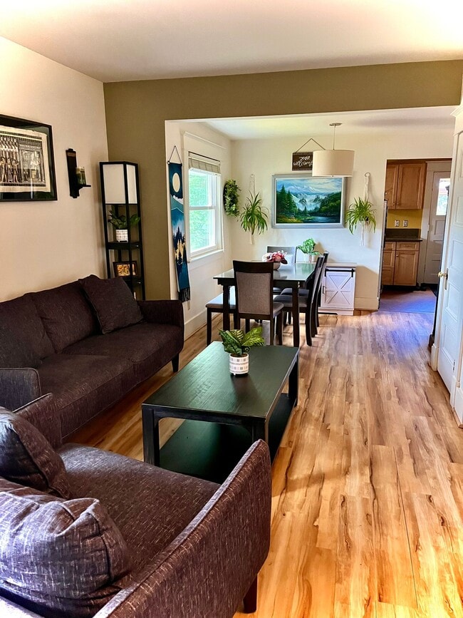 property at 6917 N Philadelphia Ave