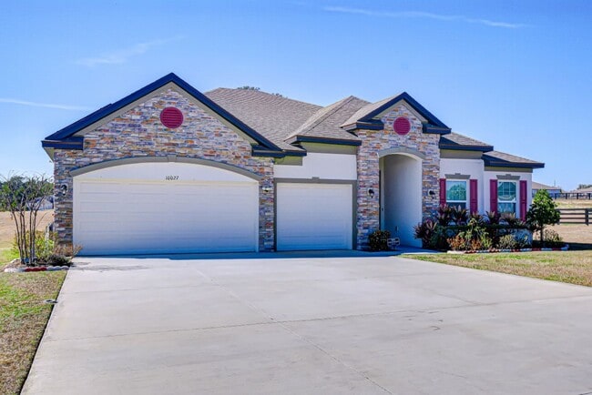 property at 10027 Dolphin Gull Cir