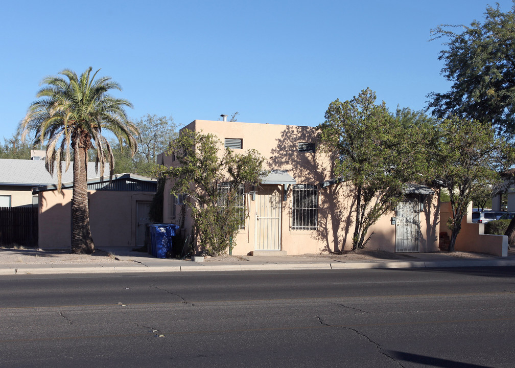 1132-1134 N Euclid Ave in Tucson, AZ - Building Photo