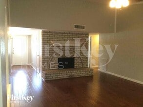 8910 Miami Dr in Rowlett, TX - Building Photo - Building Photo