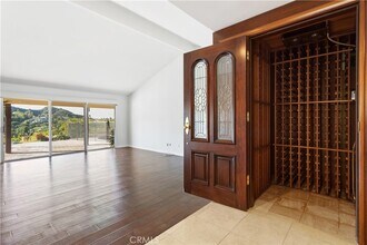 3713 Dellvale Pl in Los Angeles, CA - Building Photo - Building Photo
