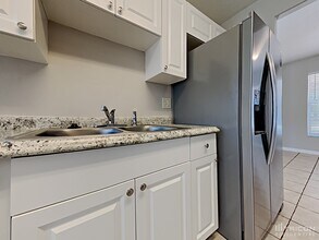 9515 27th Ave E in Palmetto, FL - Building Photo - Building Photo
