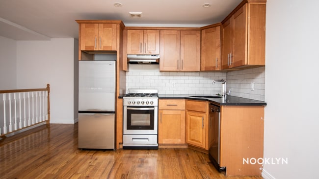 789 Greene Ave, Unit GF in Brooklyn, NY - Building Photo - Building Photo