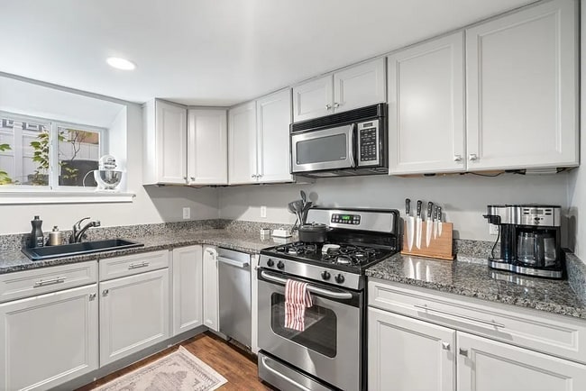 12 Springer St in Boston, MA - Foto de edificio - Building Photo