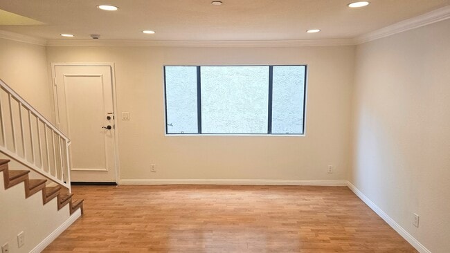 property at 1043 Thompson Ave