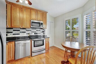 2950 SW Bright St in Port St. Lucie, FL - Building Photo - Building Photo
