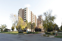 Bayview Tower Apartments in Muskegon, MI - Foto de edificio - Building Photo