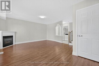 238 Briarmeadow Dr in Kitchener, ON - Building Photo - Building Photo