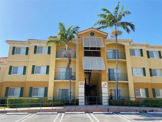 7250 NW 114th Ave in Doral, FL - Building Photo - Building Photo