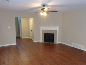 10249 Sterling Ridge Dr in Cordova, TN - Building Photo - Building Photo