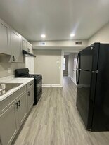 1523 W Lexington St in Baltimore, MD - Building Photo