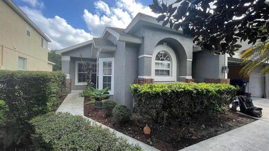 9741 Pecky Cypress Way in Orlando, FL - Foto de edificio - Building Photo