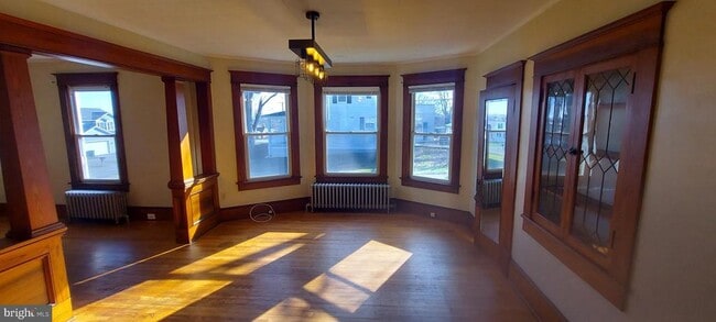 7318 Woodbine Rd in Woodbine, MD - Foto de edificio - Building Photo