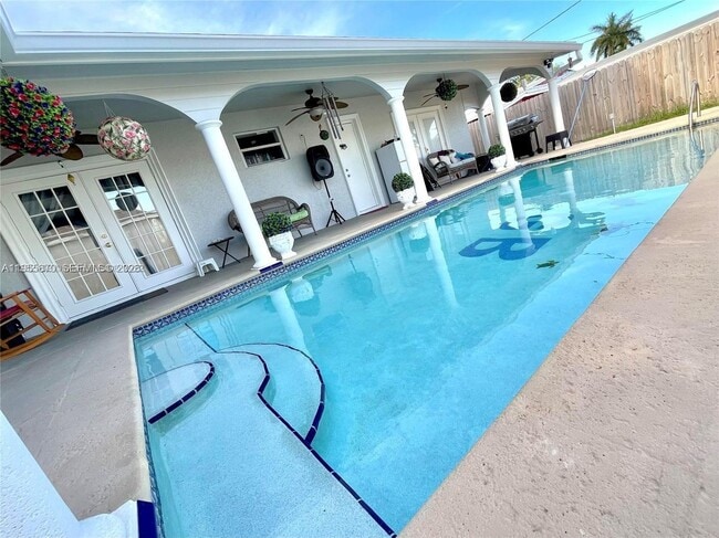 property at 7150 Coolidge St