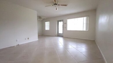 165 Canterbury G in West Palm Beach, FL - Foto de edificio - Building Photo