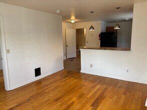 432-434 Colchester Ave, Unit 432 in Burlington, VT - Building Photo - Building Photo