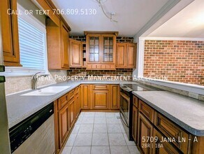 5709 Jana Ln in Chattanooga, TN - Building Photo - Building Photo