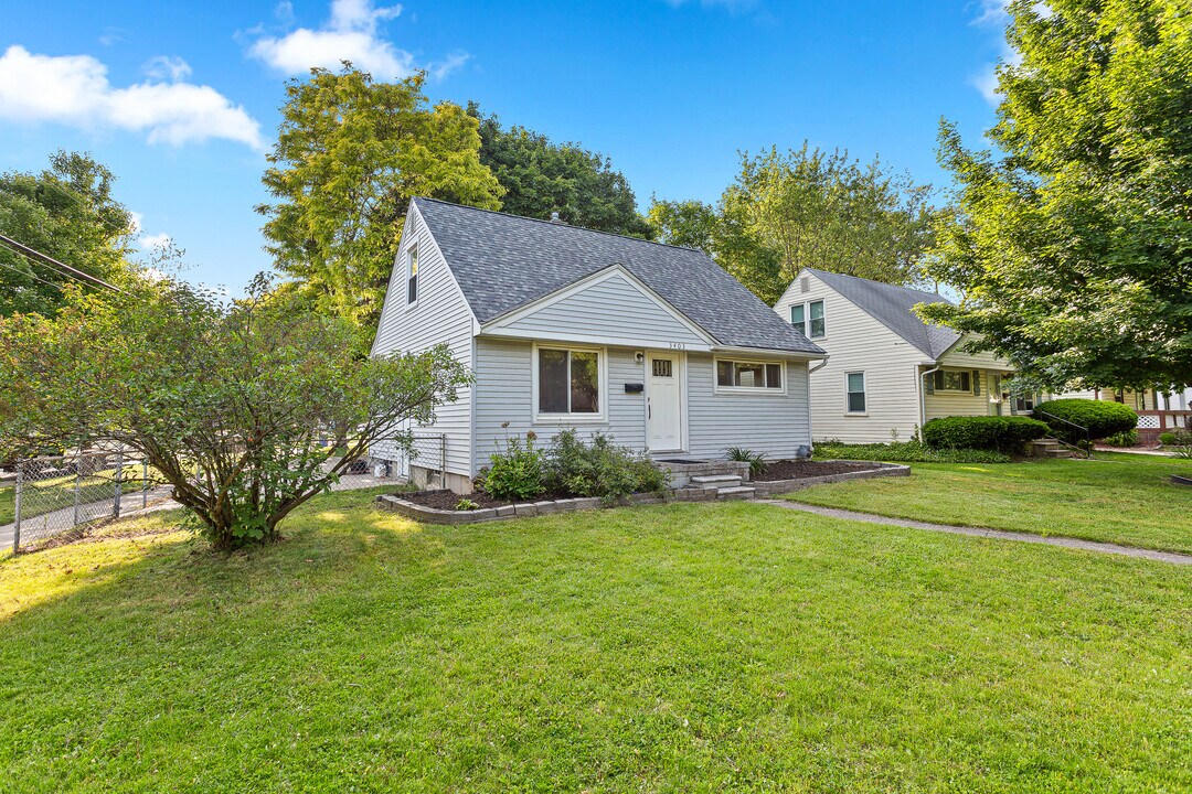 3403 Woodland Ave in Royal Oak, MI - Building Photo