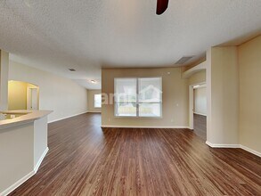 14240 Sea Eagle Dr in Jacksonville, FL - Building Photo - Building Photo