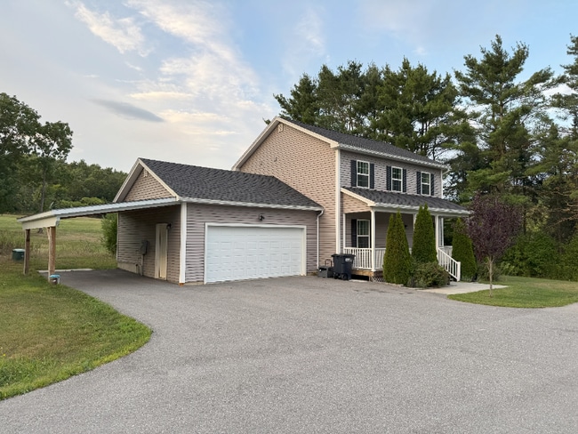55 Apple Blossom Rd in Williston, VT - Building Photo - Building Photo