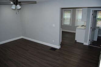155 East St in Northbridge, MA - Building Photo - Building Photo