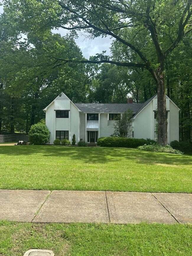 8284 Park Ridge Dr in Germantown, TN - Building Photo - Building Photo
