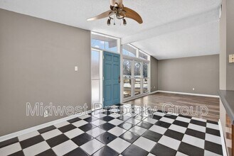 175 Taney Dr in Florissant, MO - Building Photo - Building Photo