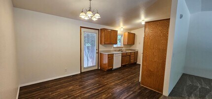 1509 SW G St in Grants Pass, OR - Building Photo - Building Photo