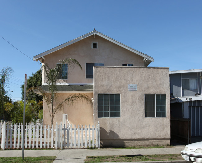 601 Cerritos Ave in Long Beach, CA - Building Photo - Building Photo