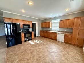 98 Melrose Dr in Somerset, KY - Building Photo - Building Photo