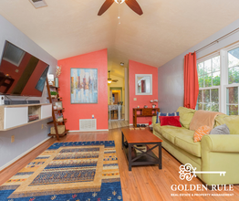 5241 SW 97 Dr in Gainesville, FL - Foto de edificio - Building Photo