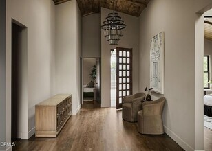 12406 La Maida St in Los Angeles, CA - Foto de edificio - Building Photo