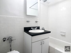 EAST 55 STREET in New York, NY - Building Photo - Building Photo
