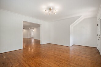 6601 Brompton Rd in Houston, TX - Building Photo - Building Photo