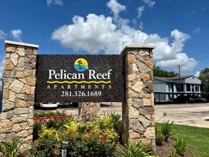 Pelican Reef Apartments in Seabrook, TX - Foto de edificio - Building Photo