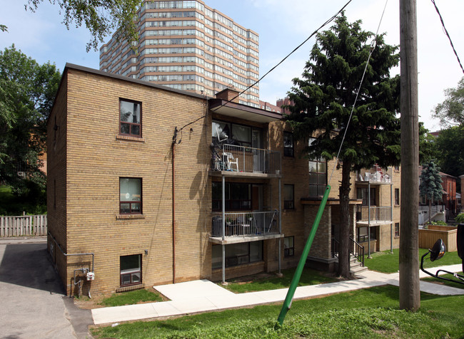 43 Glenhaven St in Toronto, ON - Building Photo - Primary Photo