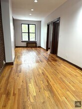 243 Senator St in Brooklyn, NY - Foto de edificio - Building Photo