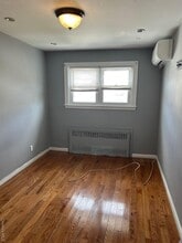 362 Beach 48th St in New York, NY - Building Photo - Building Photo
