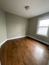 5444 N Kimball Ave in Chicago, IL - Building Photo - Building Photo
