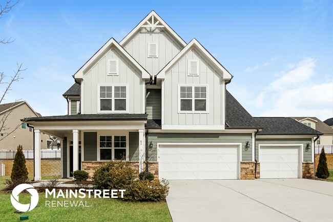 property at 62 Maximus Cir