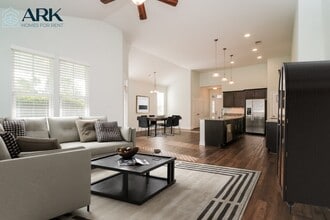 81 Highland Forest Cir in Shallotte, NC - Foto de edificio - Building Photo