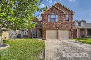 9705 Gallatin Ln in Fort Worth, TX - Building Photo