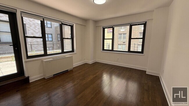 EAST 56 STREET in New York, NY - Building Photo - Building Photo