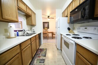 1719 Congress Ave in Oshkosh, WI - Building Photo - Building Photo