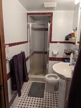 27 South Crescent Circuit, Unit A in Boston, MA - Building Photo - Building Photo