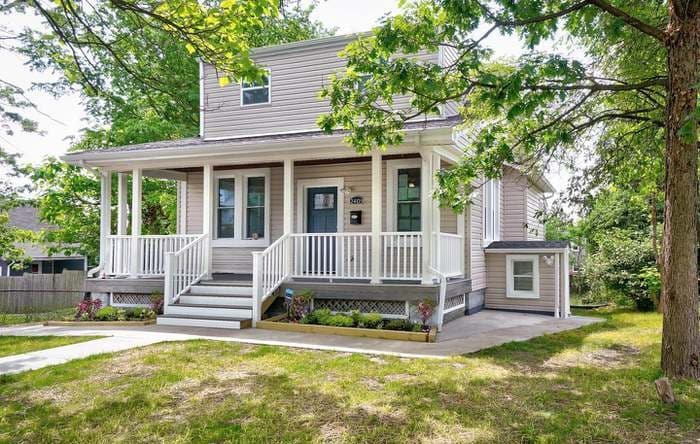2409 E Cold Spring Ln in Baltimore, MD - Building Photo