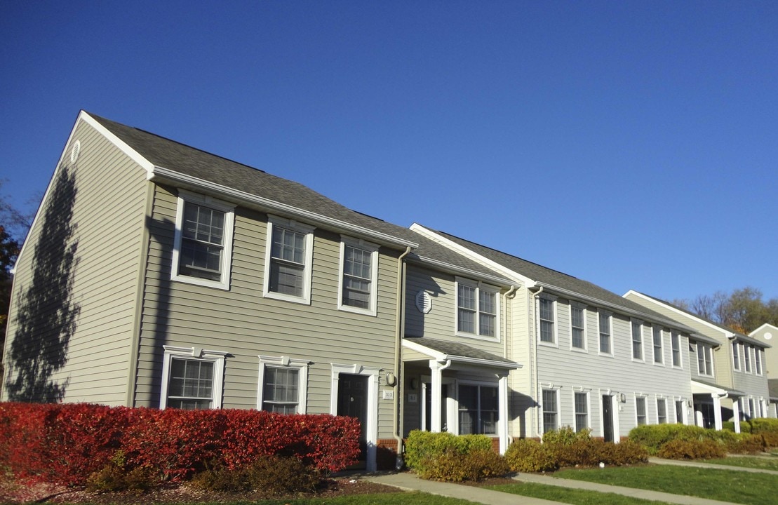 Monroe Meadows in Monroeville, PA - Foto de edificio