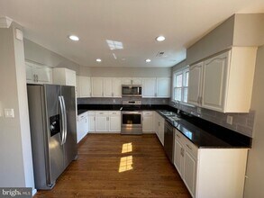 6259 Traci Joyce Ln in Alexandria, VA - Building Photo - Building Photo