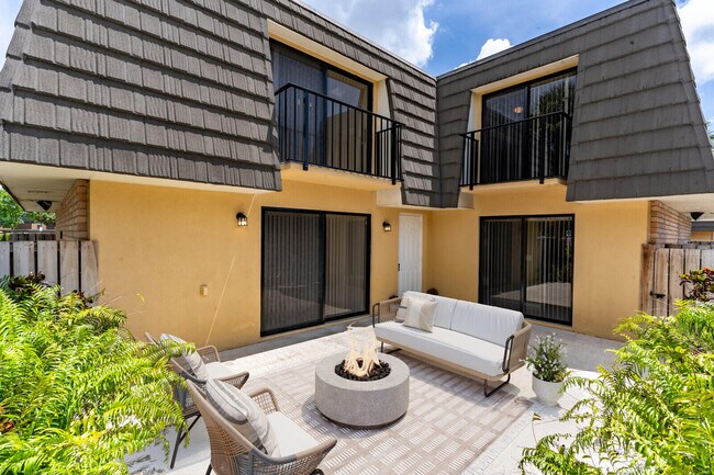 property at 622 6th Way